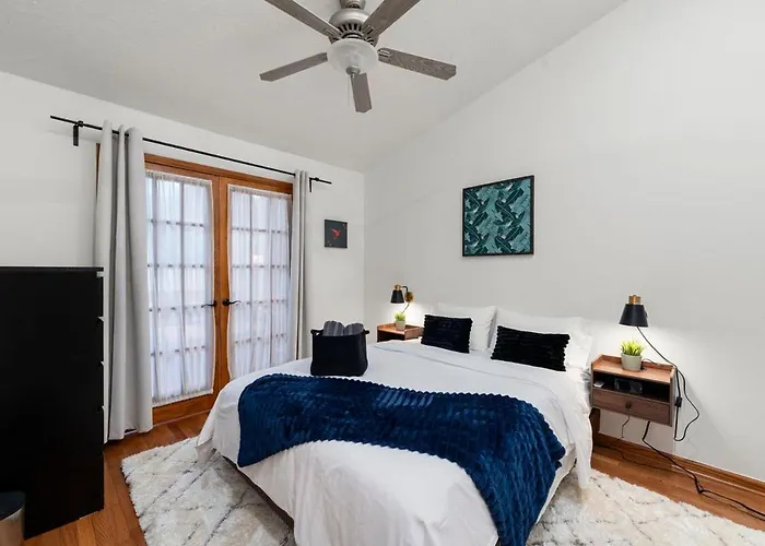 Cozy Luxury 4br Near Airport Casa vacanze *